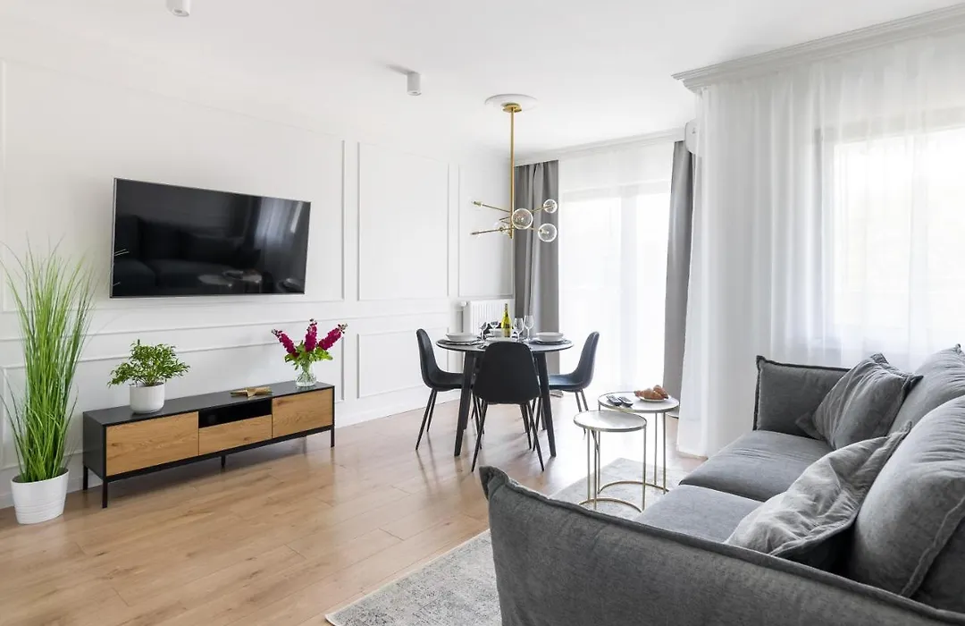 Golden Star Apartment-1